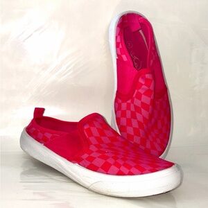 SOLE MATES Slip-On Checkerboard Sneakers in Hot Pink- 7